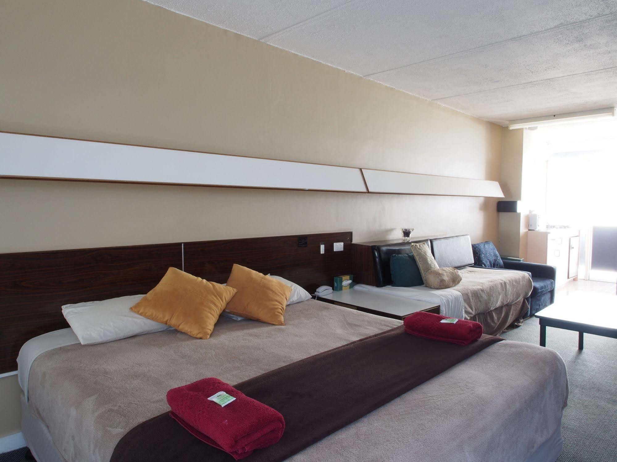 City Beach Motel ウロンゴン エクステリア 写真