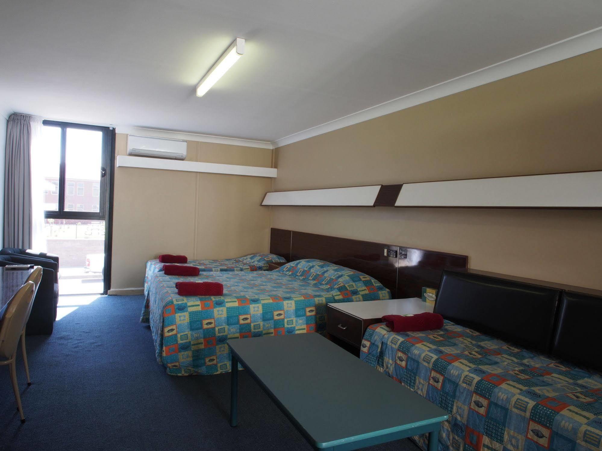 City Beach Motel ウロンゴン エクステリア 写真